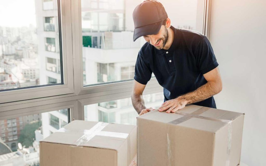 Express Shipping خدمة البريد السريع و التسليم من الباب الى الباب